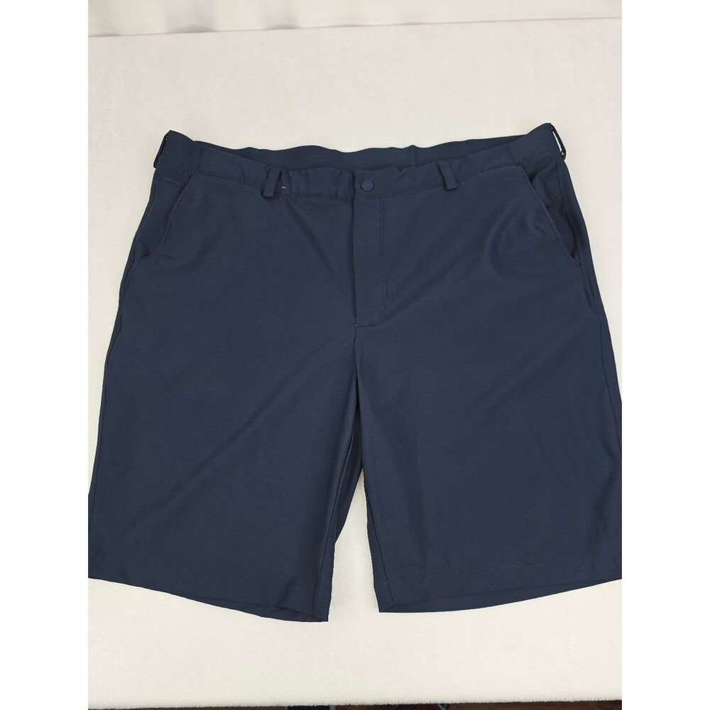 Greg Norman Men's Navy Performance Golf Shorts Size 40 AL-3533